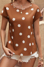 Load image into Gallery viewer, NF Chestnut Daisy Top
